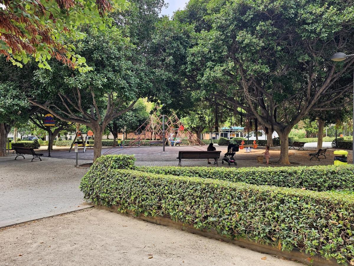 Apartamentos Las Ciencias B Valência Exterior foto